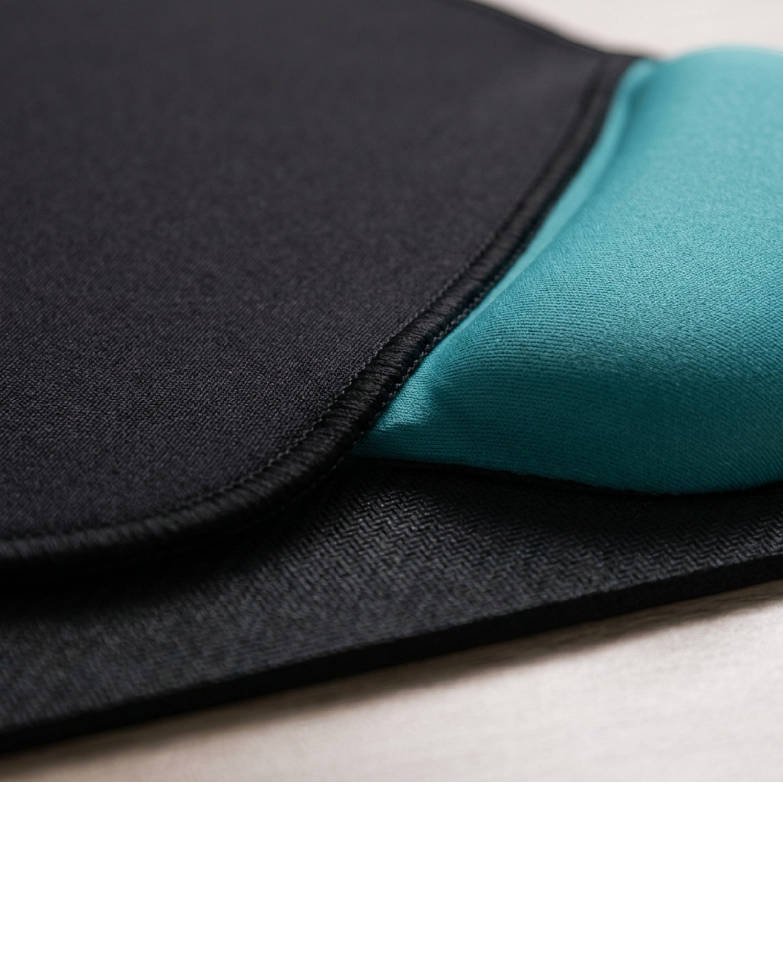 Fevoe Memory Foam Wrist Support Mouse Pad 250 x 220 mm Teal - Detail view